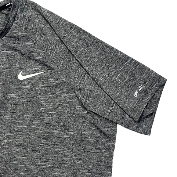 Nike Swim Mens Size XXL Shirt Activewear Outdoor UPF 40 Pool Beach Hiking Surf - Picture 8 of 9